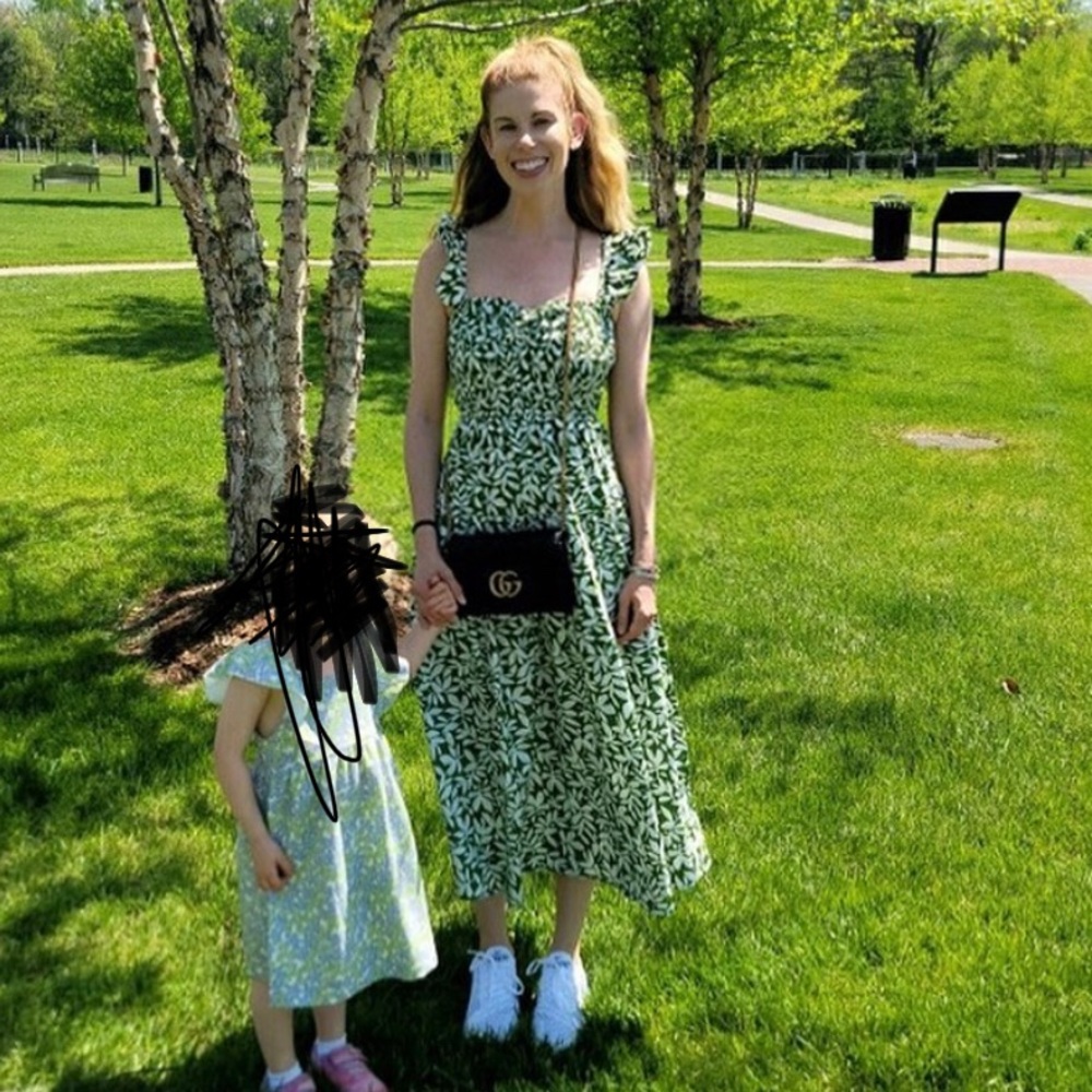 Abercrombie flutter sleeve midi dress. Size small.